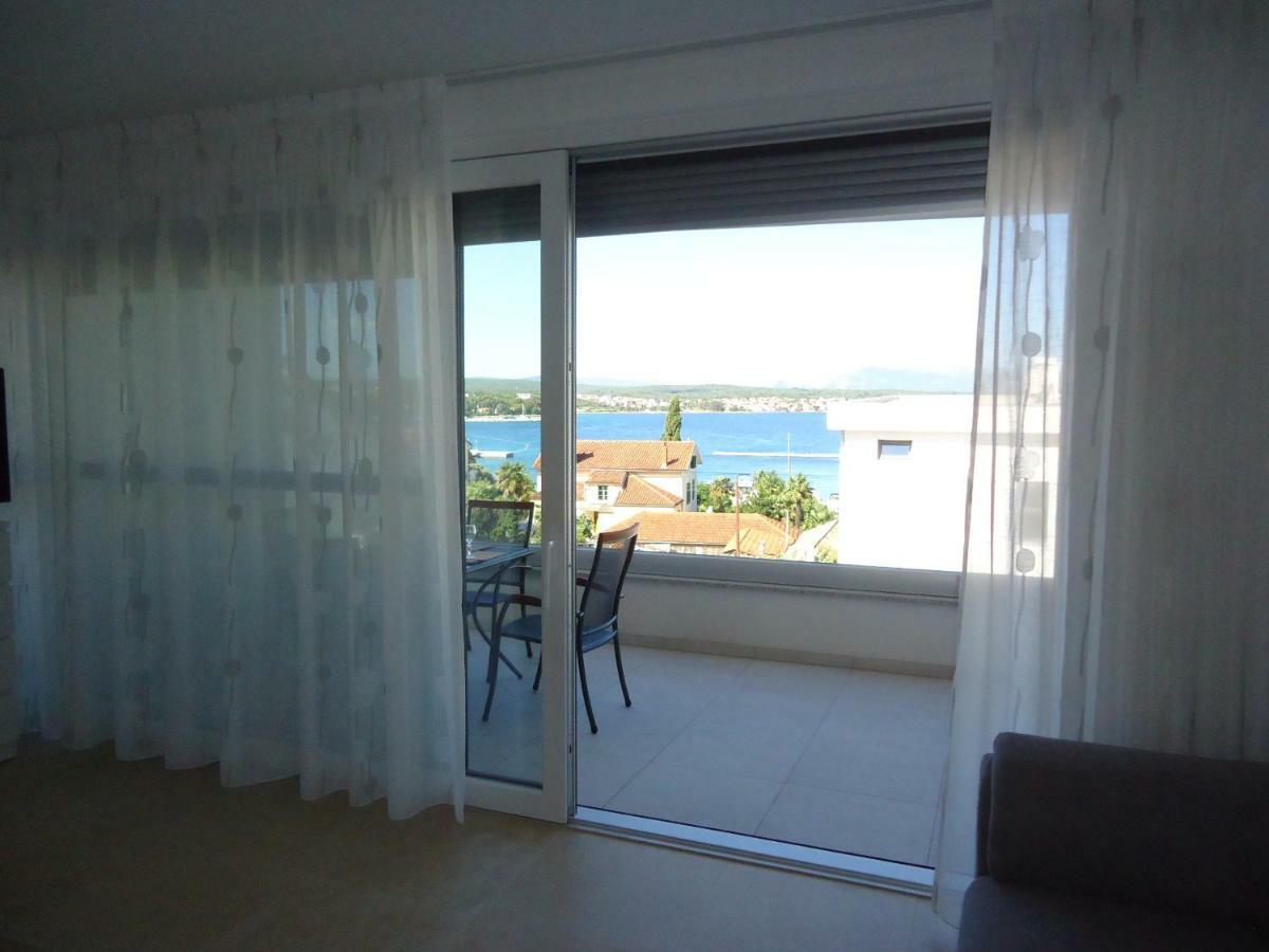 Apartment Pipe Malinska Bagian luar foto